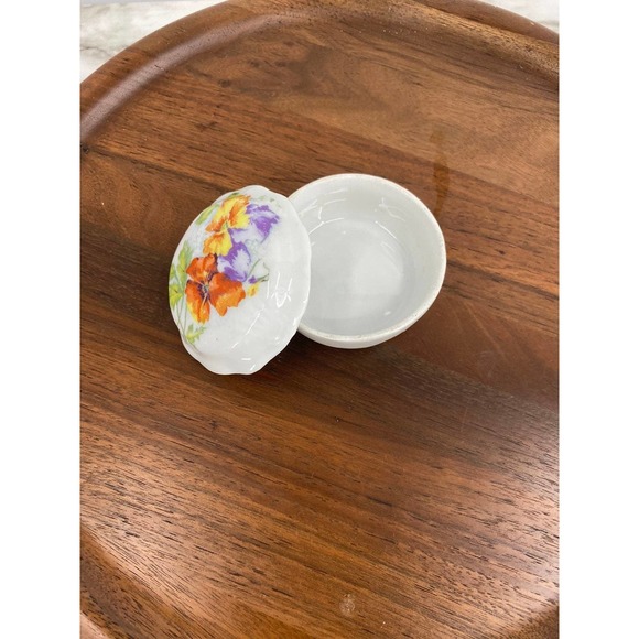 Floral Trinket Box Small ceramic porcelain - Picture 3 of 6